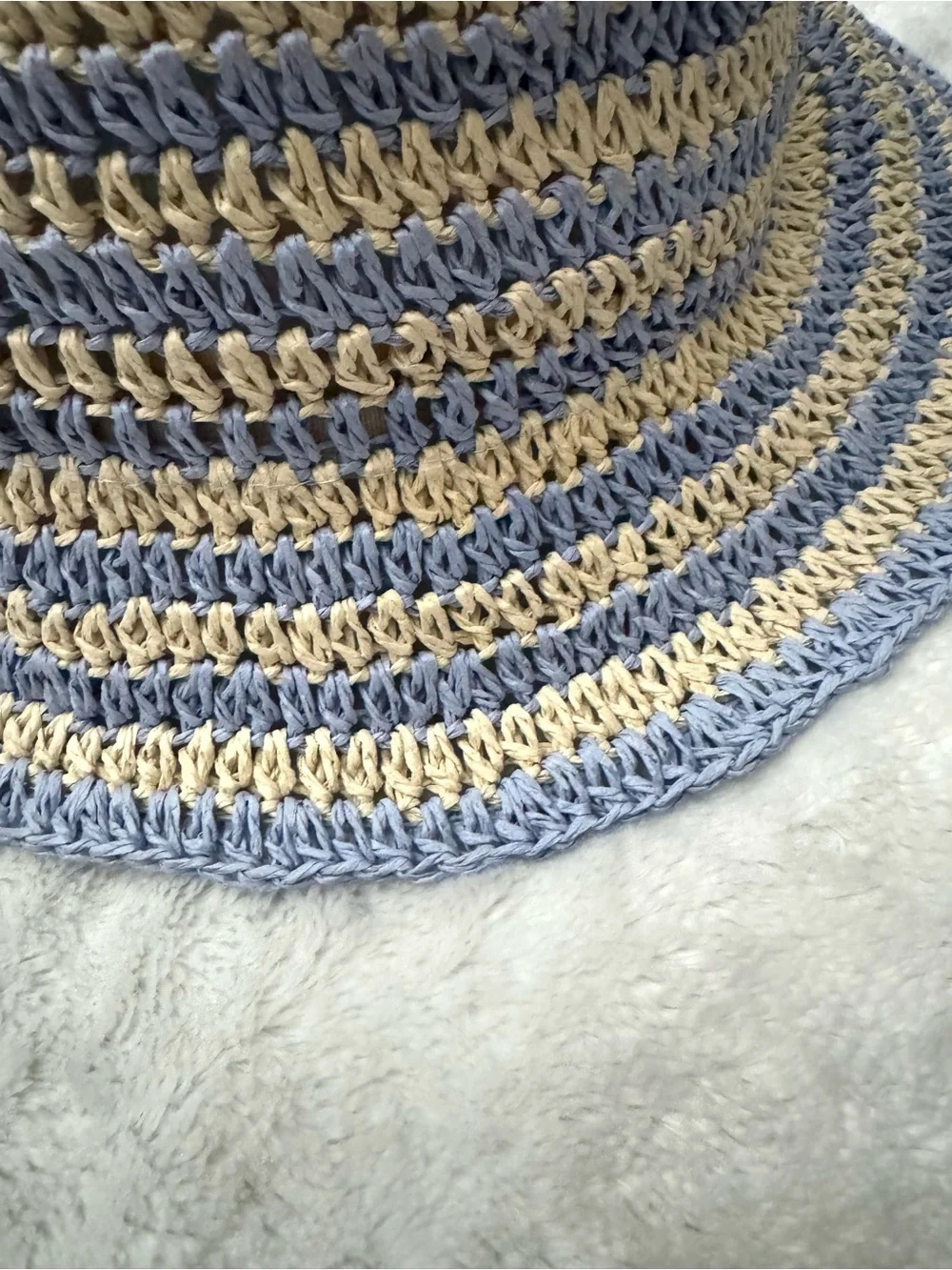 NWT- HOUSE OF HARLOW Blue Stripe Straw Bucket Hat